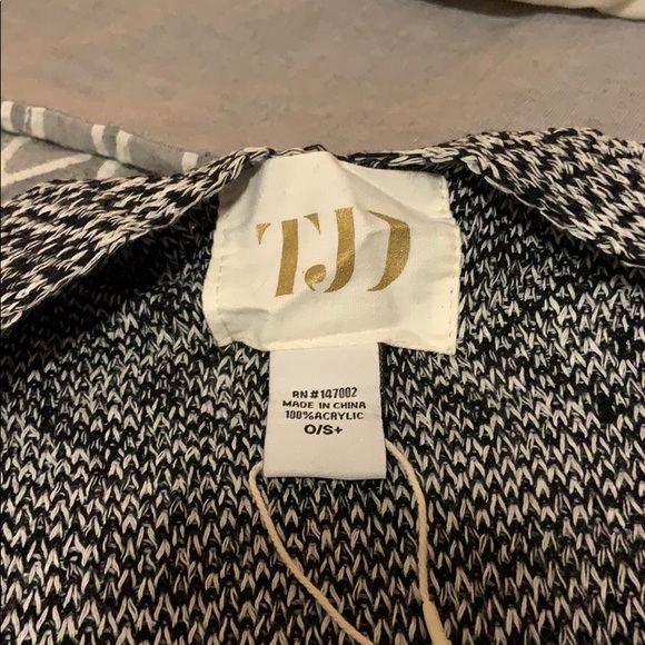 NWT The Jetset Diaries Standard Knit Poncho - OS - Picture 11 of 11